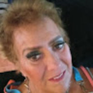 Meet your Posher, Debi